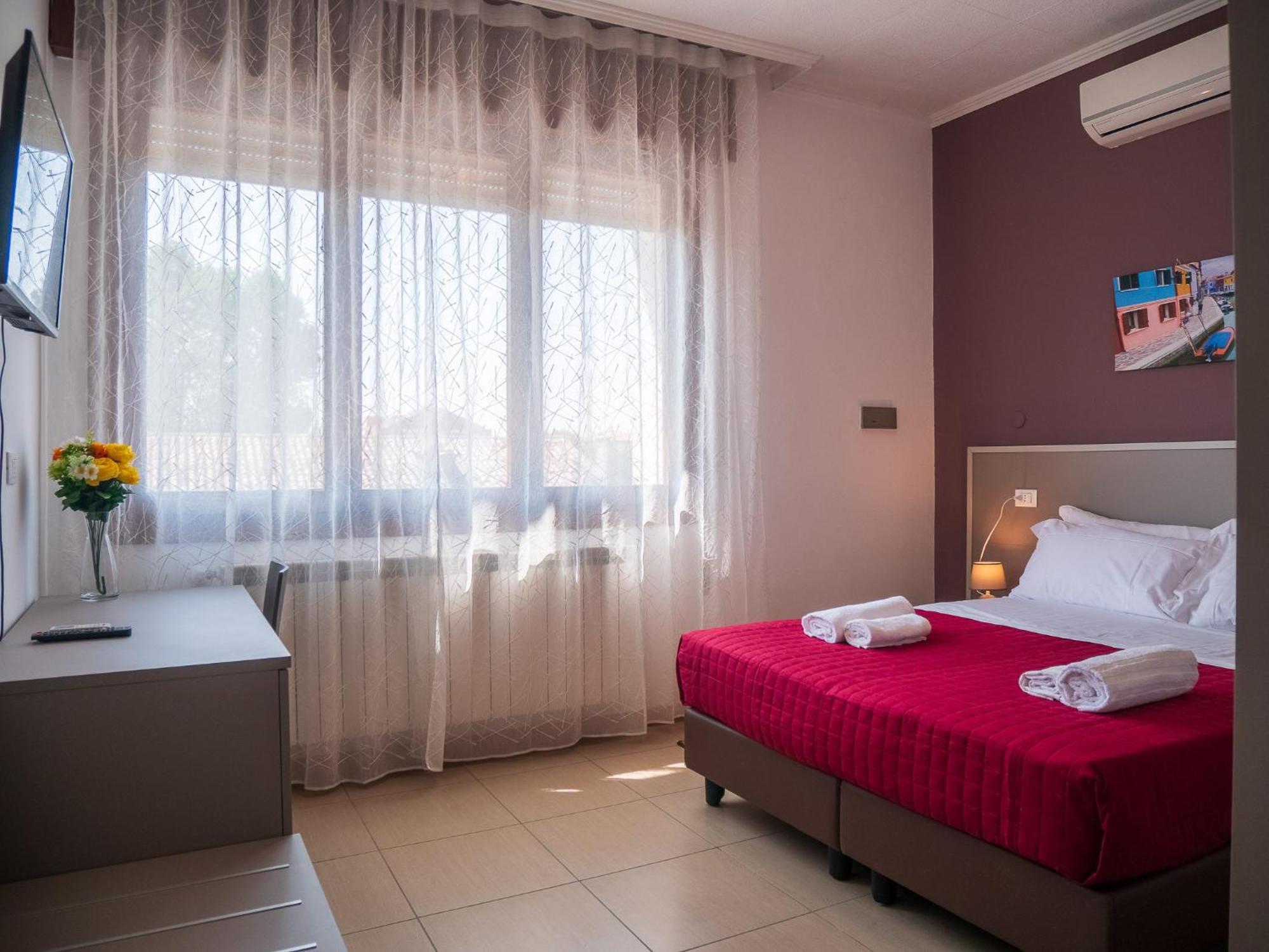 Rb Hotel